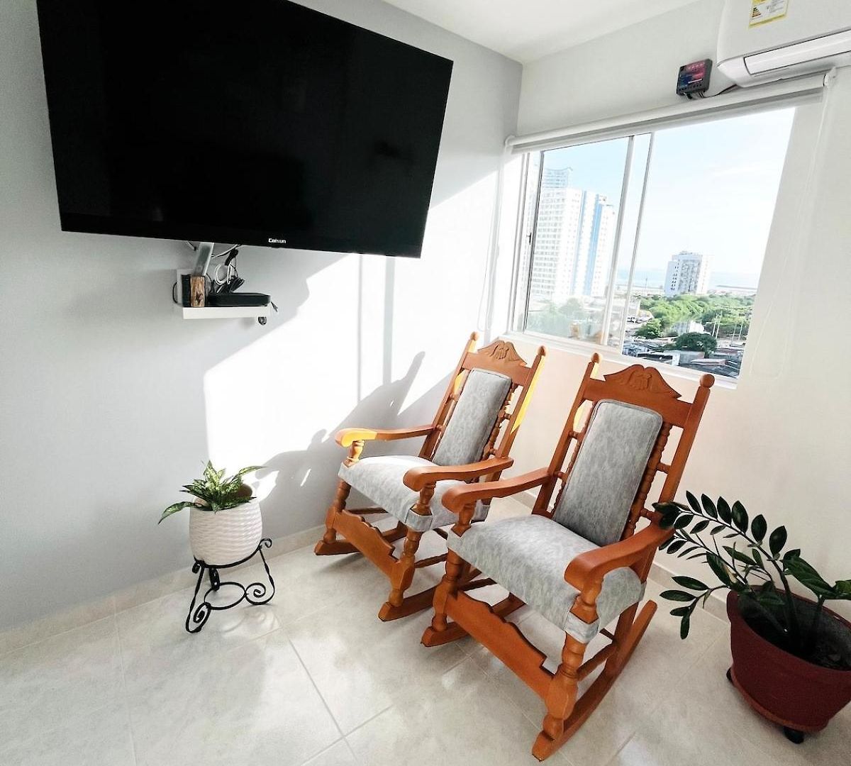 Nearby Stunning Views Ultimate Comfort Apartamento