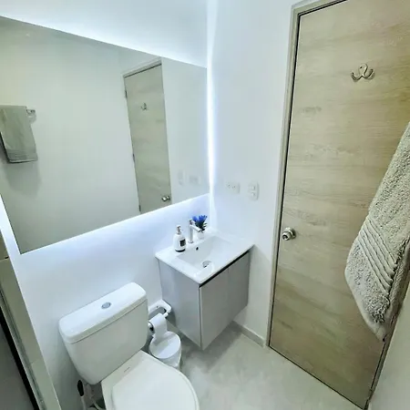 Nearby Stunning Views Ultimate Comfort *