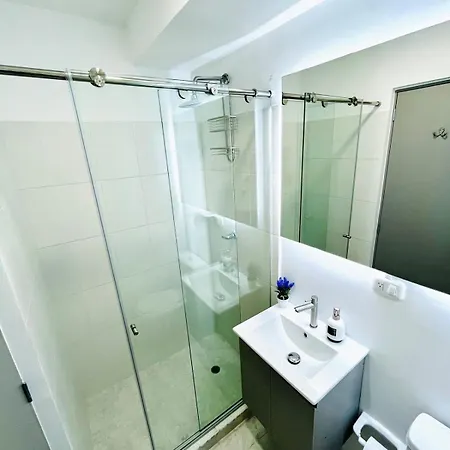 Nearby Stunning Views Ultimate Comfort *